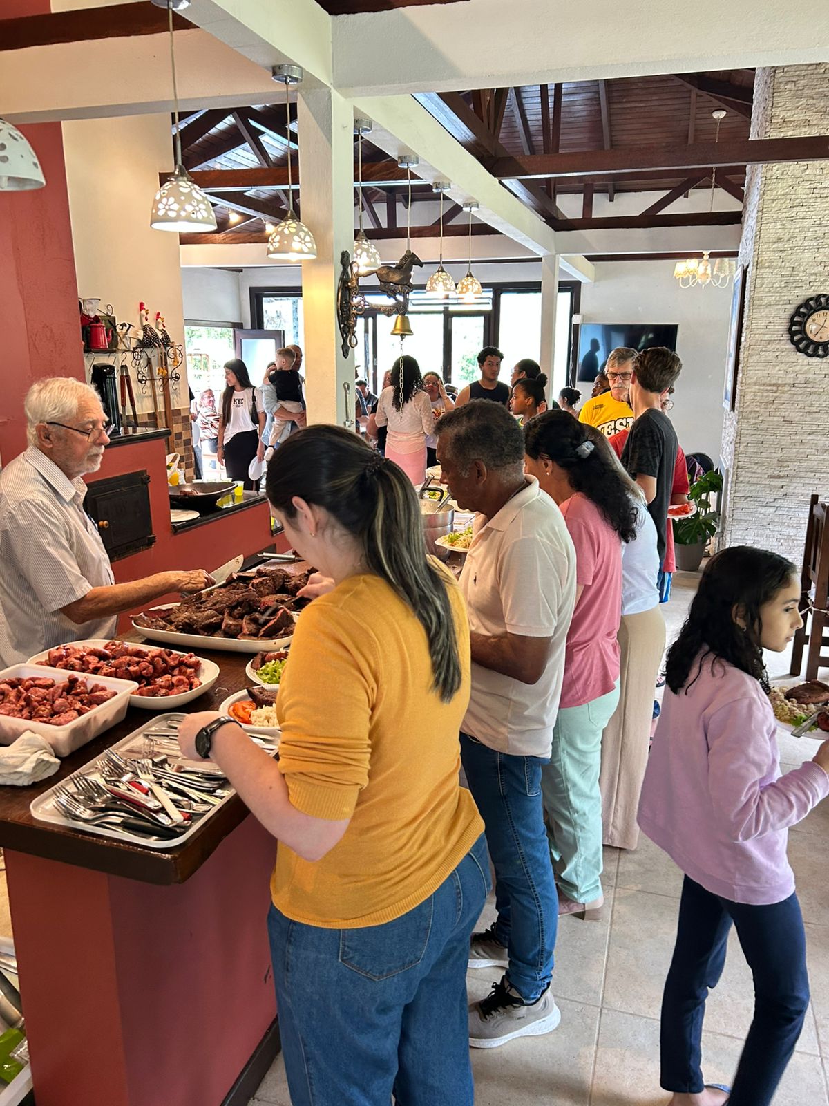 Refeição comunitária - momento de comunhão